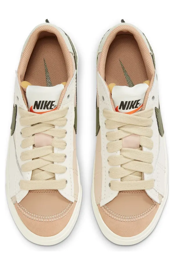 nike-blazer DQ1470-105