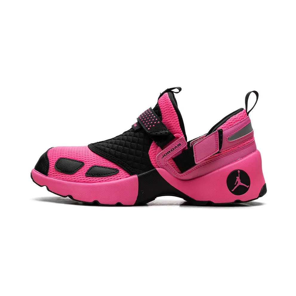 Air Jordan Trunner LX “Pink Blast” (HQ2164-600)