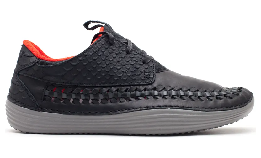 Nike Solarsoft Moccasin Woven Yeezy
