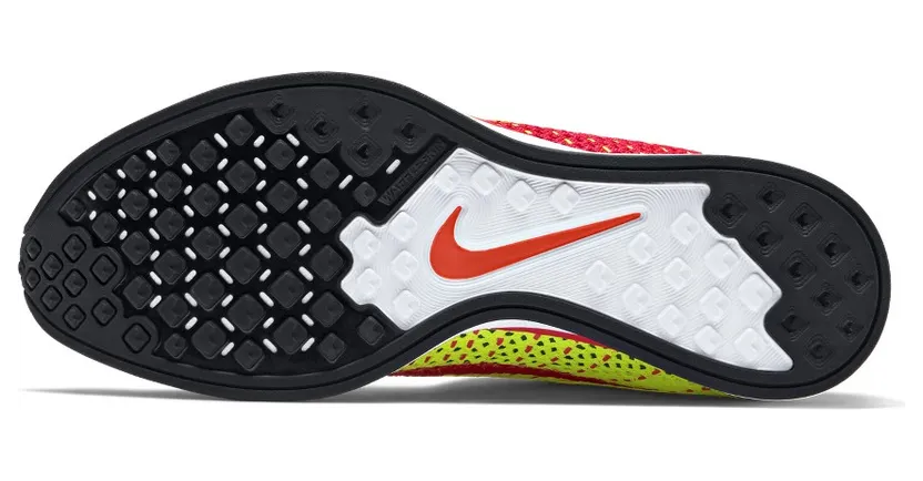nike-flyknit-racer 526628-601