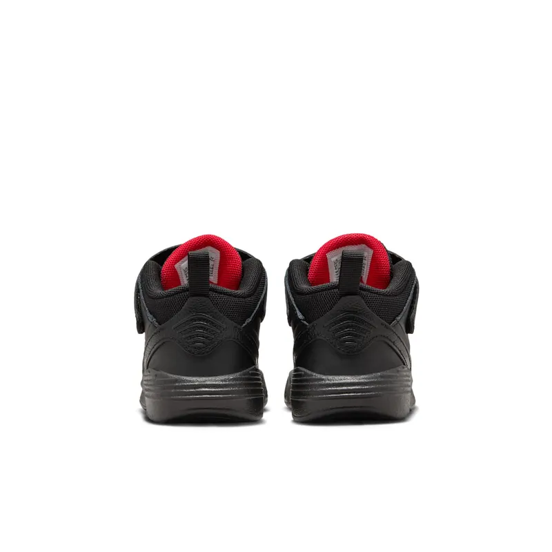 Jordan Max Aura 5 Black University Red (DZ4355-006)
