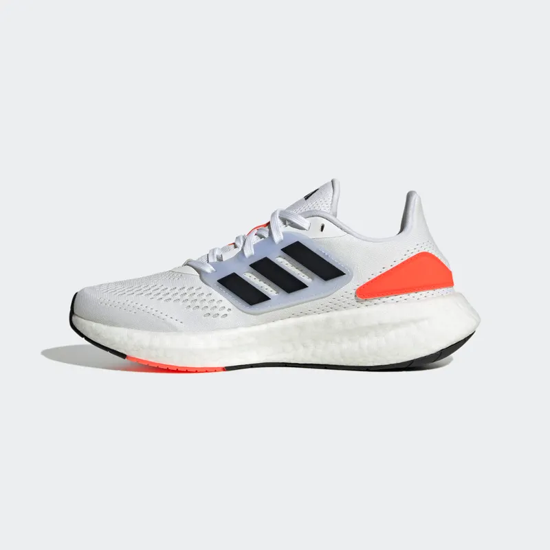 adidas Pureboost 22 Crystal White / Core Black / Cloud White (HQ8582)
