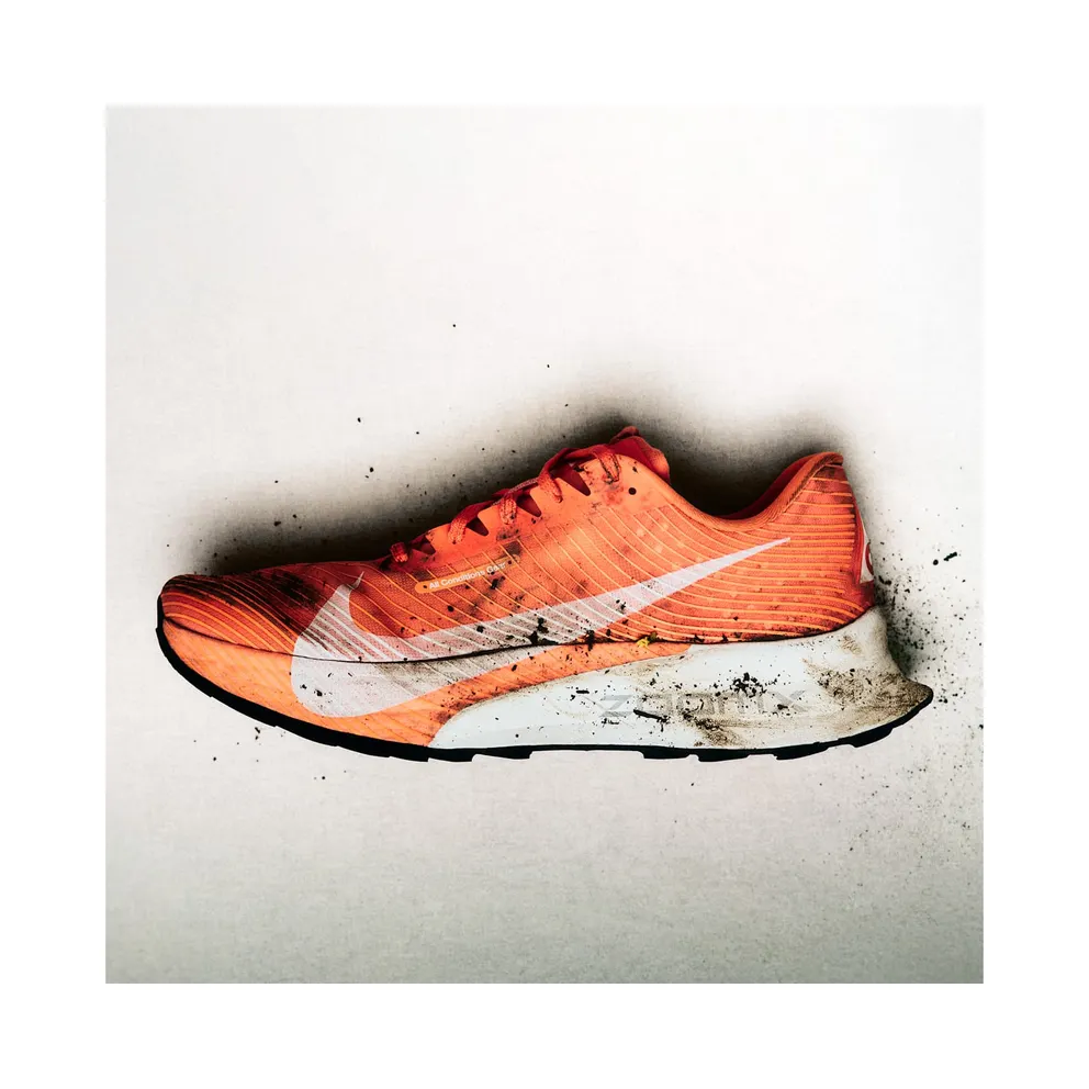 Nike ACG Ultrafly Trail “Hyper Crimson / Total Orange” (HF5668-801)