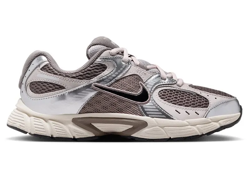 Nike V5 RNR Cave Stone College Grey Vast Grey Black (HQ6411-200)