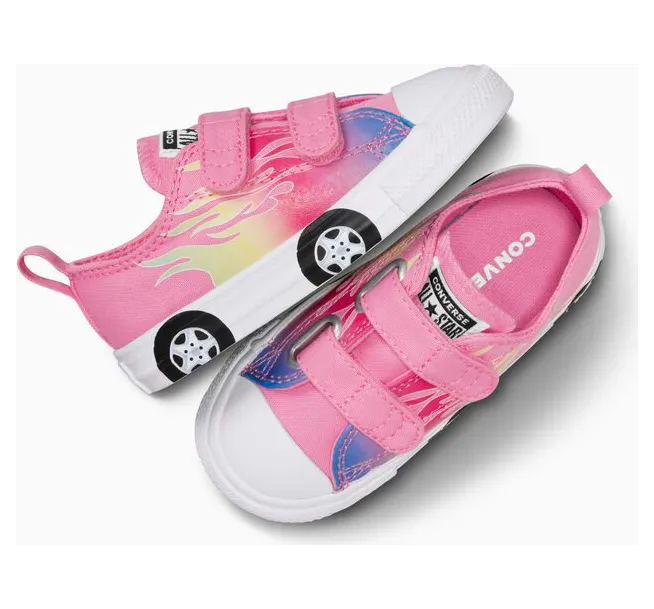 converse-chuck-taylor-all-star A06124C