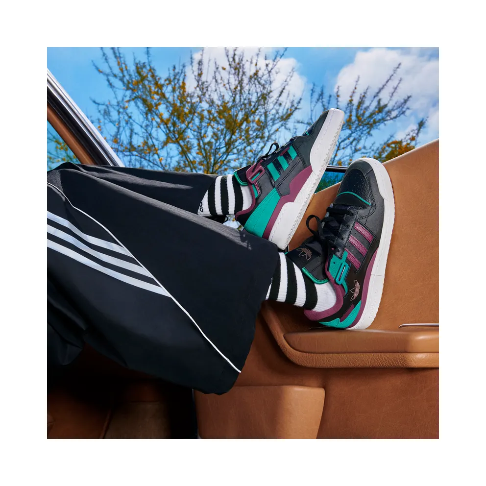 adidas Forum Exhibit Low Core Black / Victory Crimson / Glory Green (H01912)