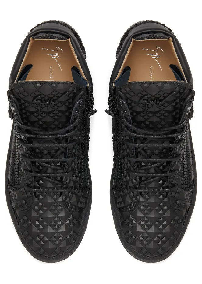 Giuseppe Zanotti Kriss studs (RM90009005) (4)