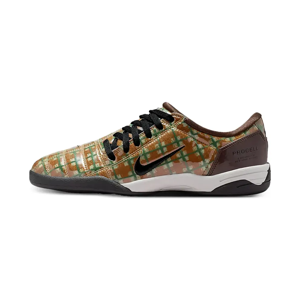 Nike Tennis Classic with slangenleer-effect – Beige (IQ5794)