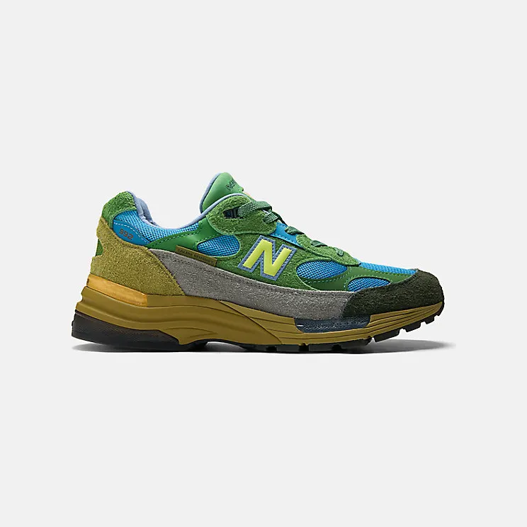 NEW BALANCE Salehe Bembury x New Balance 992 “ONLINE LIME / DUFFEL BAG” (U992SB)