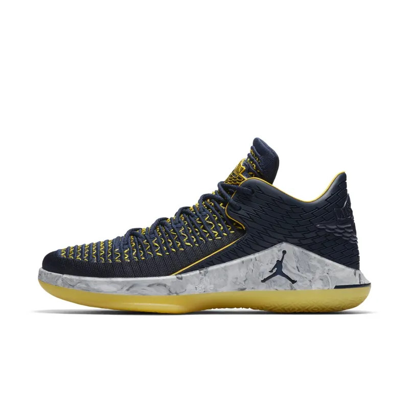 Jordan XXXII Low Michigan College Navy/Metallic Silver-White-Amarillo (AA1256-405)