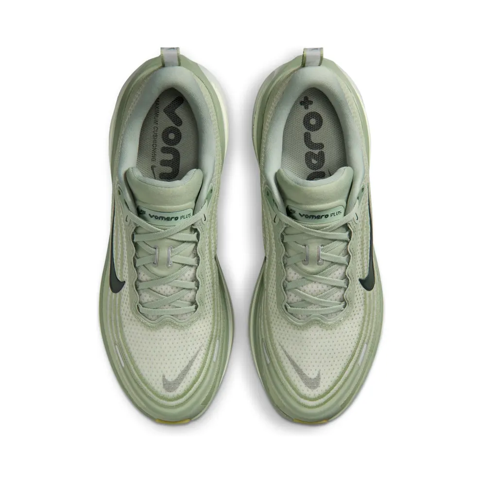 Nike Vomero Plus “Jade Horizon Sail Black Spruce” (HV8150-301)