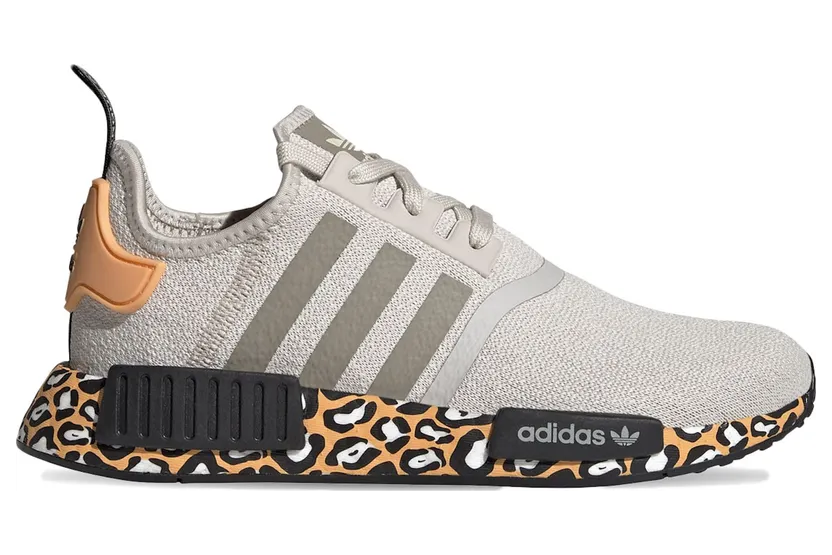 adidas NMD_R1 Schuh Bliss / Pale Nude / Core Black (FZ3845)