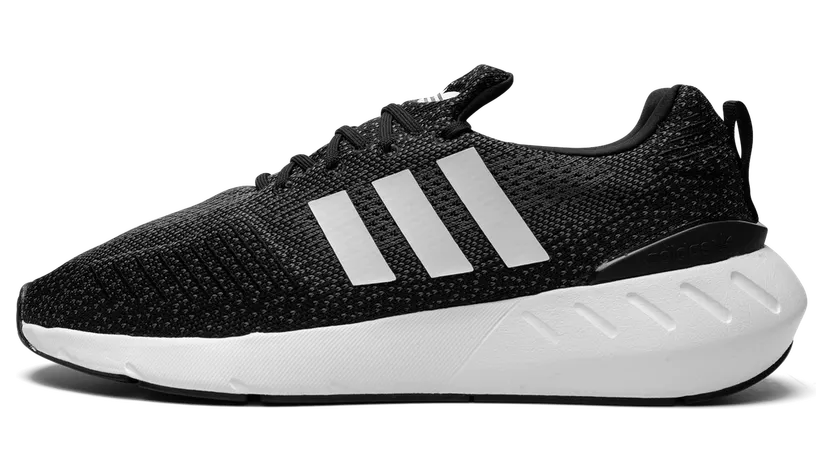 adidas Swift Run 22 Schuh Core Black / Cloud White / Grey Five (GZ3496)