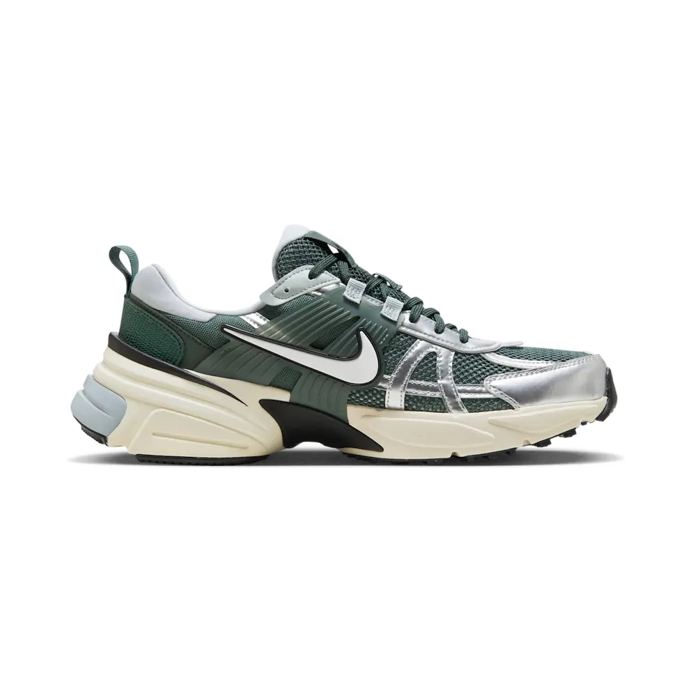 Nike V2K Run “Vintage Green” (HJ4497-300)