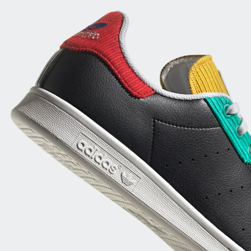 adidas Stan Smith Core Black / Crystal White / Royal Blue (H00328)