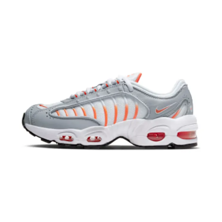 Nike Air Max Tailwind IV – Wit “White / Wolf Grey / Black / Orange Blaze” (BQ9810-108)