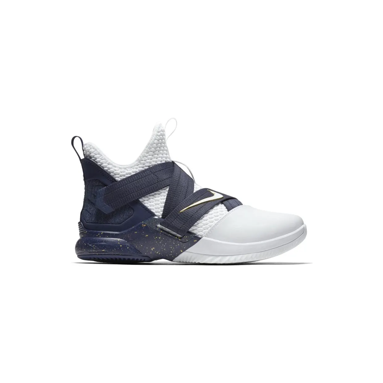 nike-lebron-soldier-12 AO4055-100