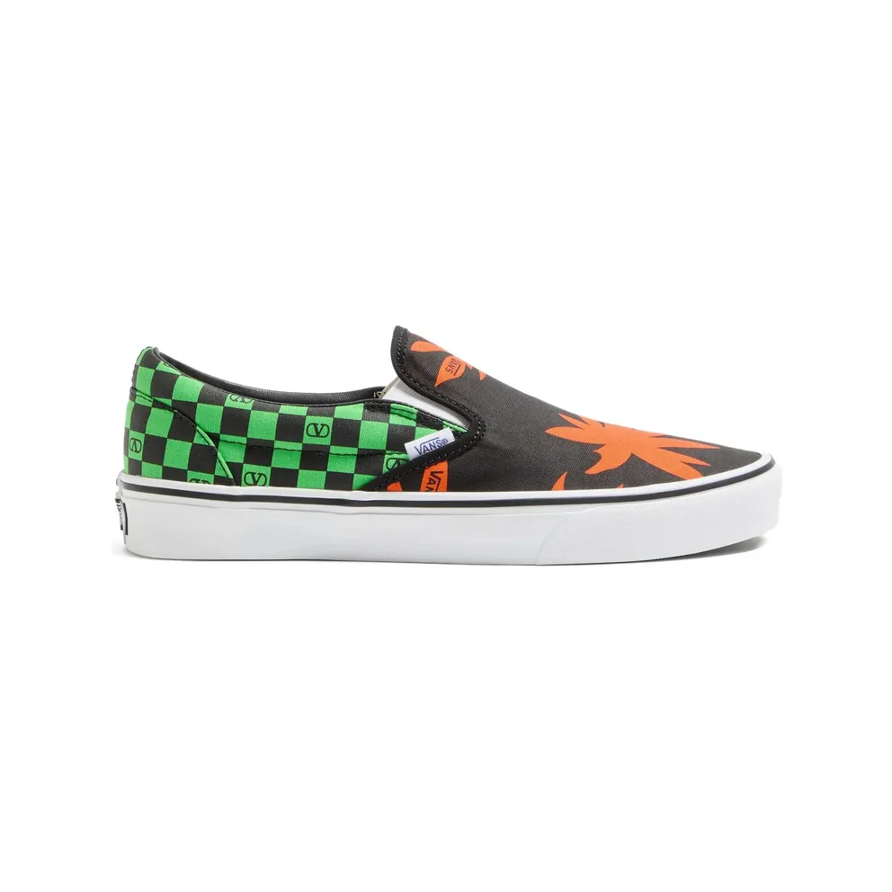 Vans X Valentino X Vans Classic Slip-On “Black” (8Y2S0M96XWF BAL)