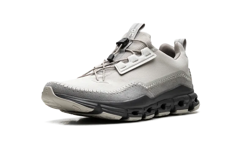 On Running Cloudaway “Grey” (49.98947)