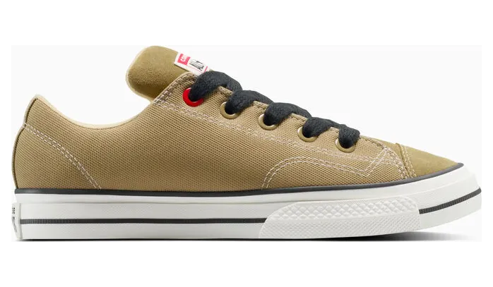 converse-sneaker A13877C