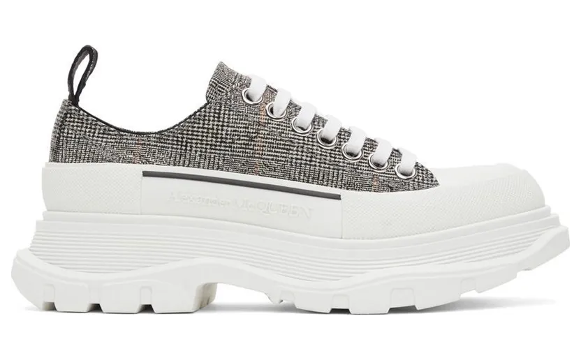 Alexander McQueen Black and White Wool Tread Slick Low Sneakers (650809 W4PE1)