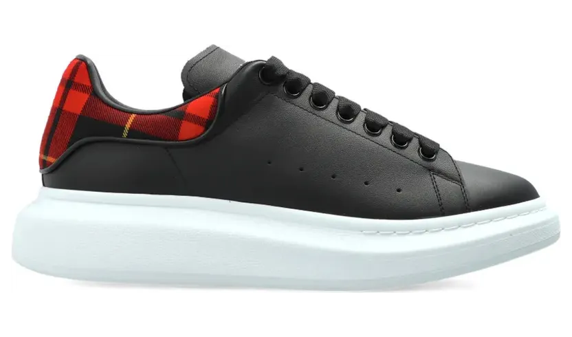 Alexander McQueen mit runder Kappe – Black (553680WWAAS)