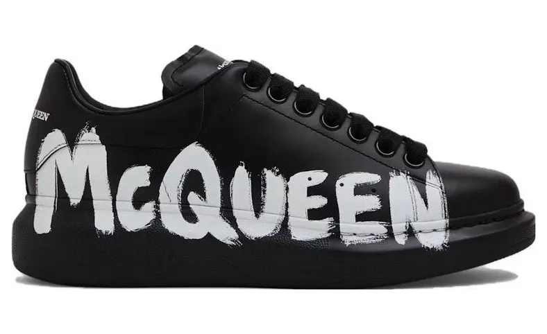 Alexander McQueen Oversized Graffiti Black White (698614 WIBNM 1070)