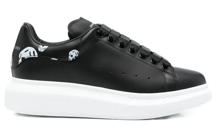 Alexander McQueen Oversized mit Totenkopf-Print – Black (553770WIAKB1016)