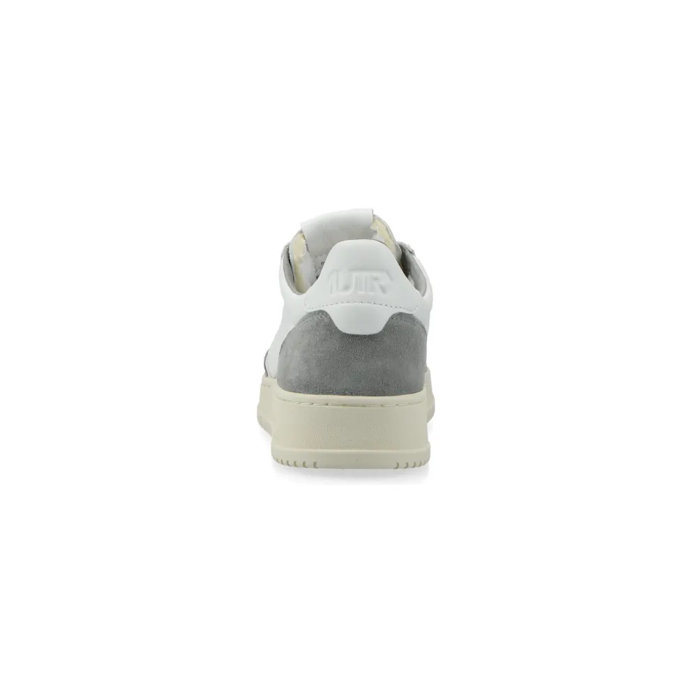 Autry Medalist Low W (goat / suede white / grey) – AULWGS37