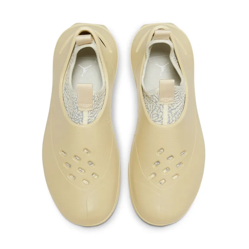 Jordan System.23 Team Gold (DN4890-700)