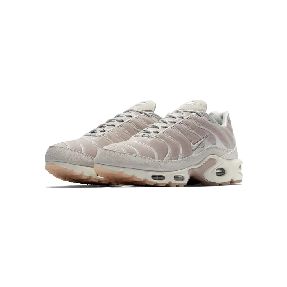 Nike Air Max Plus Velvet Particle Rose (W) Particle Rose/Vast Grey-Summit White (AH6788-600)