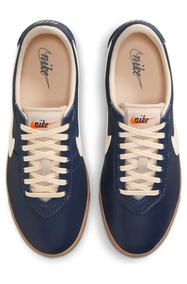 nike-astro-grabber II1259-400
