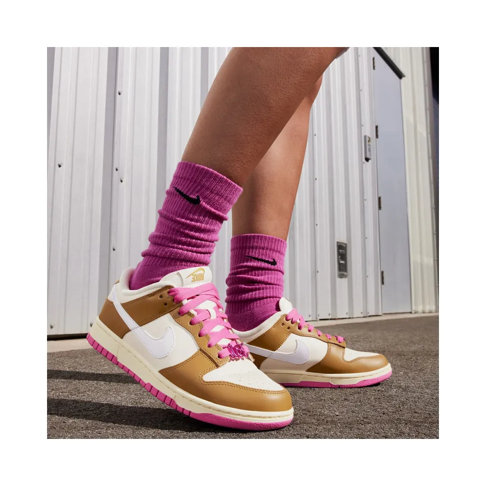 Nike DUNK LO SE “Dance – Bronzine Pink” (FD8683-700)