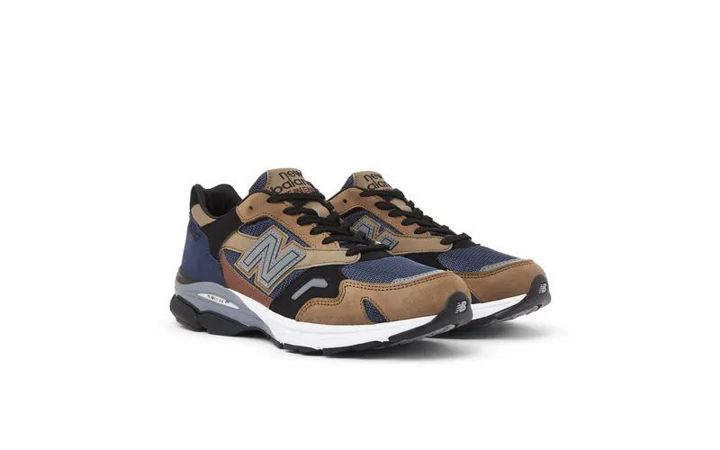 New Balance 920 MiUK Navy Beige Black (M920INV)