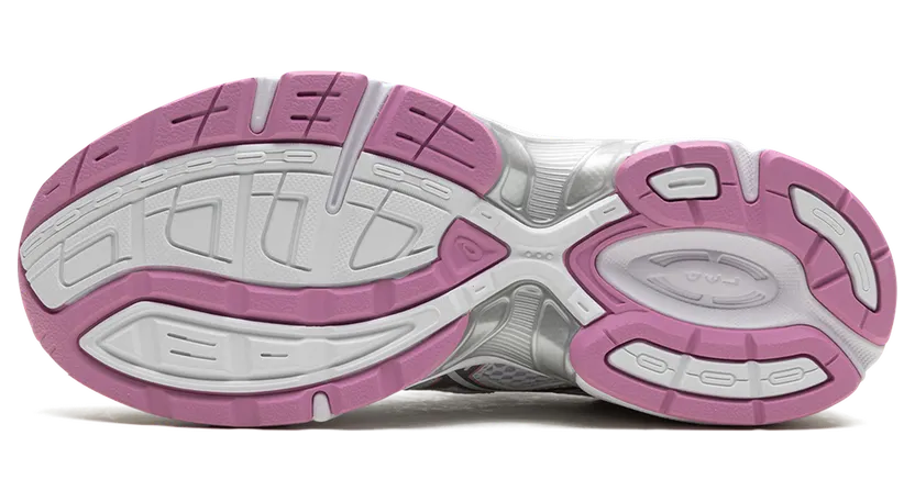 ASICS Gel-1130 “White Silver Pink”: warum das Silber die Arbeit macht (4)