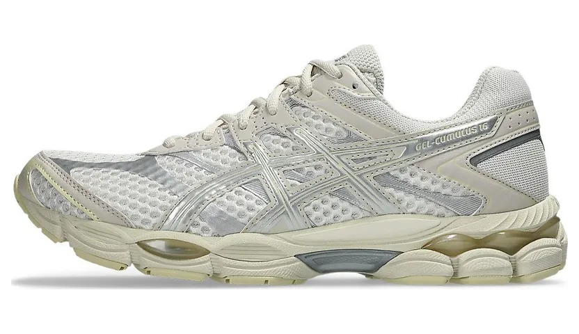 ASICS GEL-CUMULUS 16 “Cream / Pure Silver” (1203A733-107)