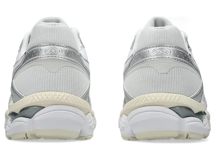 Asics Gel-Cumulus 16 “White”: weißer Runner ohne Getue (5)