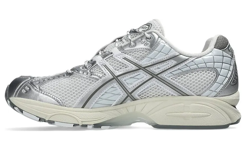 Asics GEL-NIMBUS 10.1 “White/Airy Blue”: frische Techrunner-Heat (4)