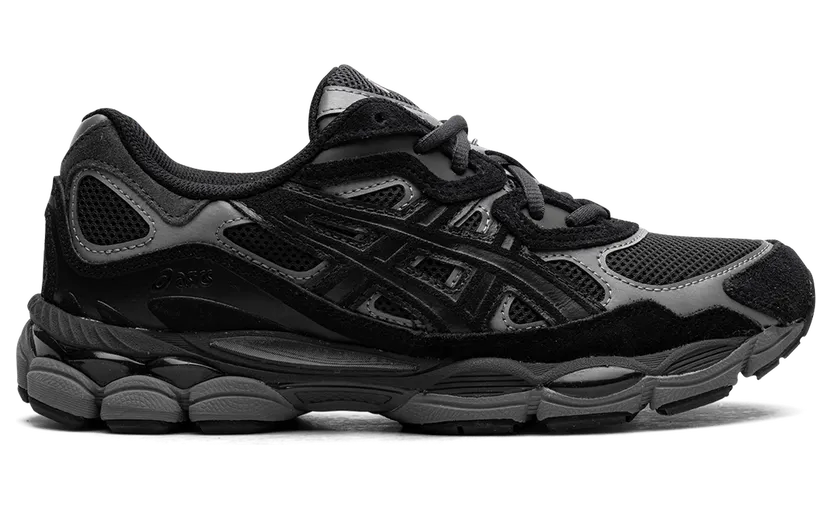 ASICS GEL-NYC “Graphite Grey Black” (1201A789-020): Grau auf dem Karton, Schwarz am Fuß (5)