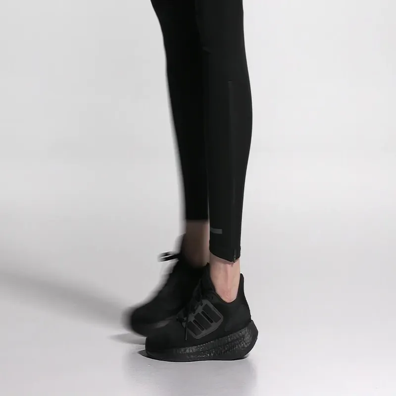 adidas Pureboost 22 Core Black / Core Black / Core Black (GZ5173)