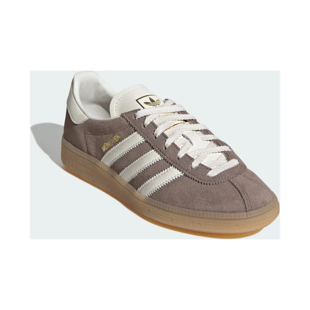 Adidas MUENCHEN “Earth Strata / Off White / Gum” (IH4208)