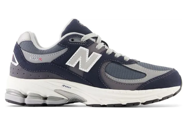 new-balance-2002r GC2002SF