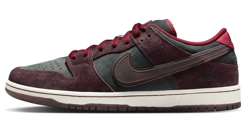 Nike SB Dunk Low “Riot Skateshop” (FZ1289-200)
