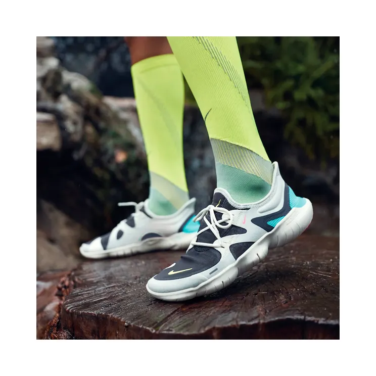 nike-free AQ1316-100