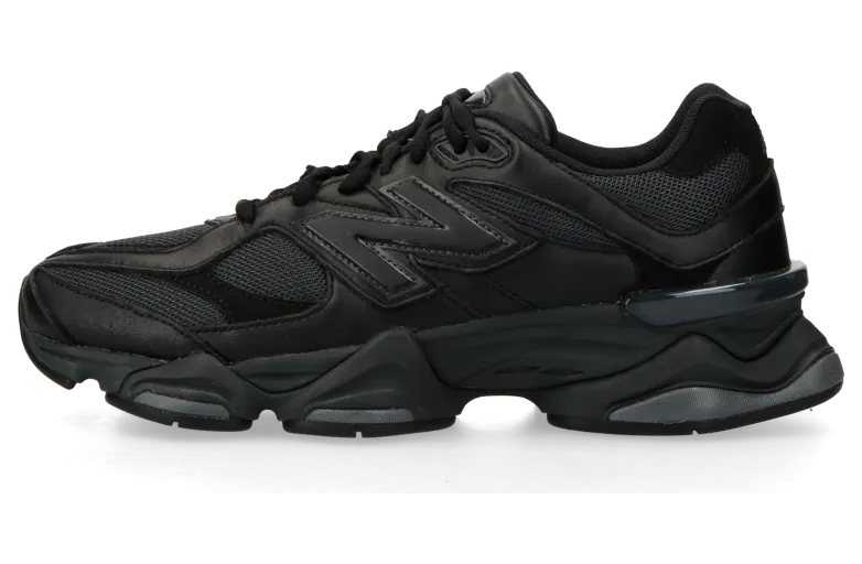 New Balance 9060 “Black”: maximalisme in de veiligste kleur