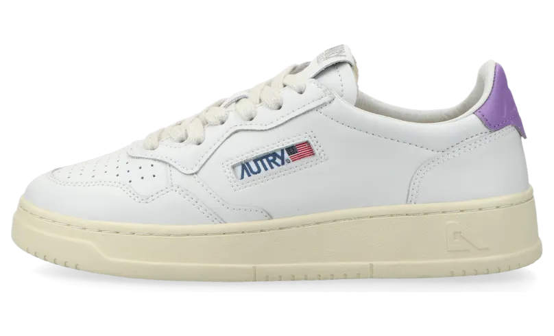 Autry Medalist Low White / Engl Lav (AULWLL59)