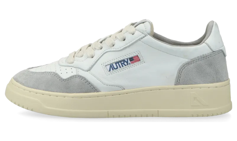 Autry Medalist Low White / Grey (AULWGS25)