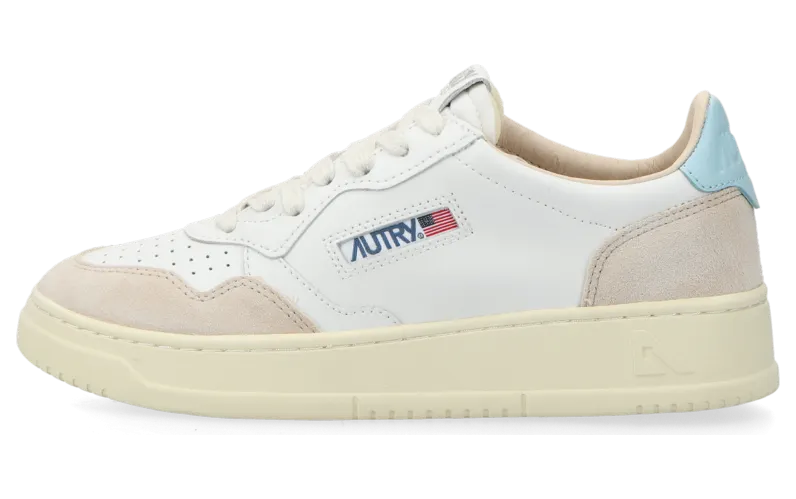 Autry Medalist Low White / St Blue (AULWLS69)