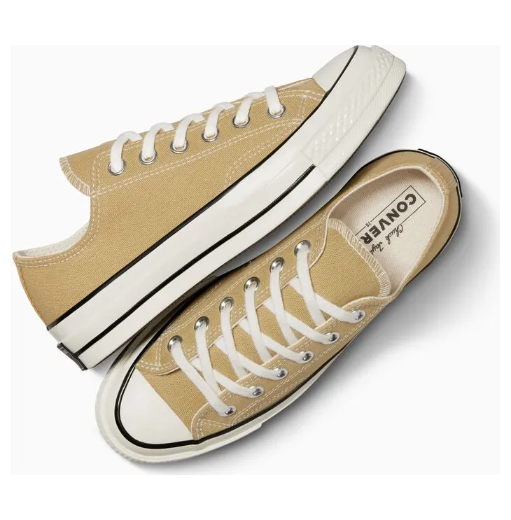 converse-chuck-taylor-all-star A04593C