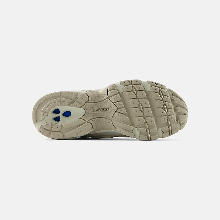 new-balance-740 U740IN2
